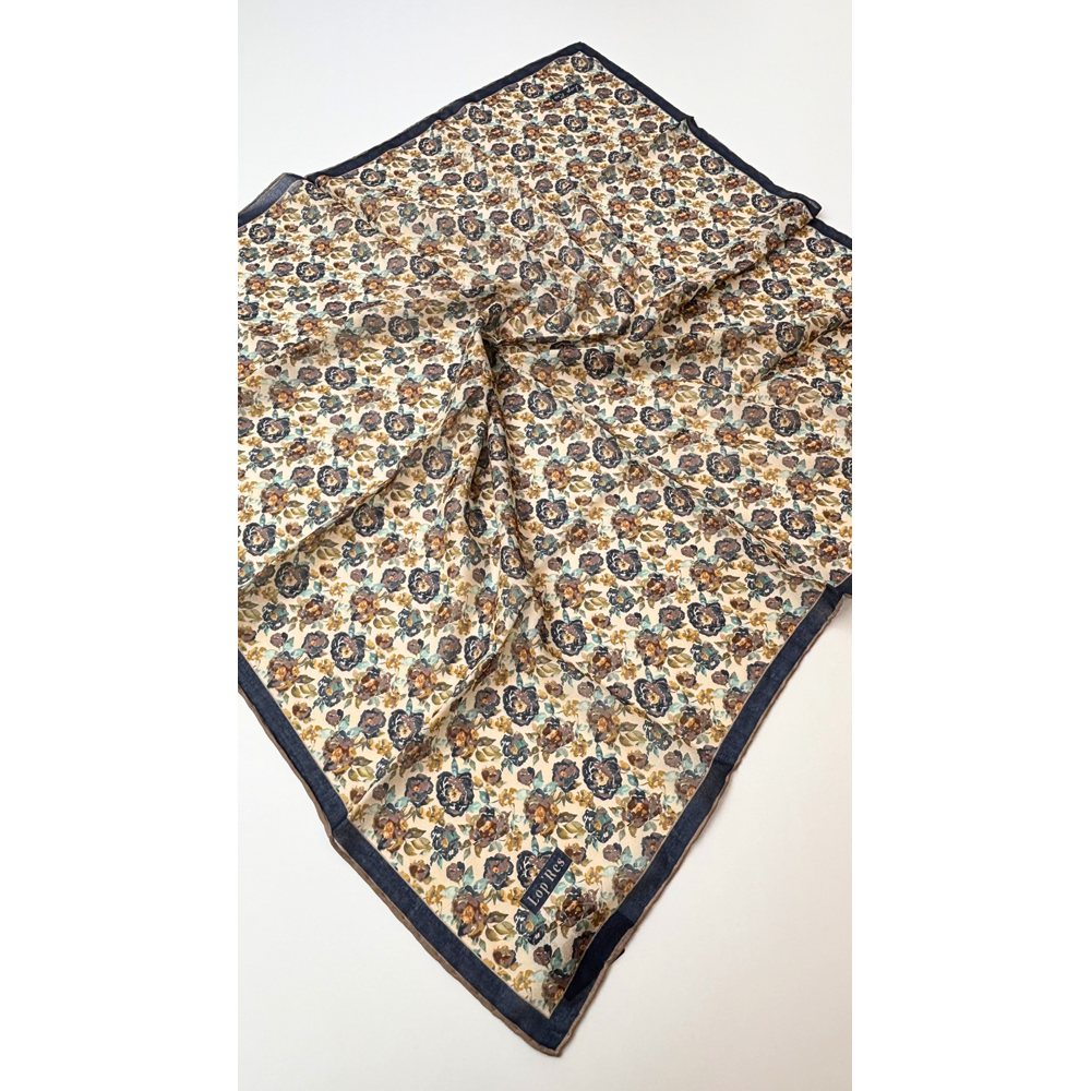 1129 SOFT EŞARP KREM-LACİVERT KENARLI ÇITIR ÇİÇEK