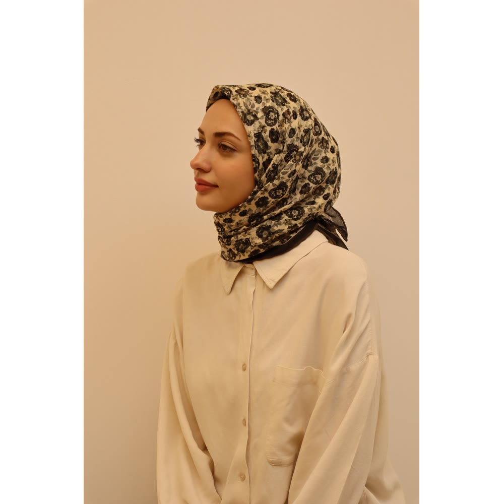 1129 SOFT EŞARP KREM SİYAH ÇITIR ÇİÇEK