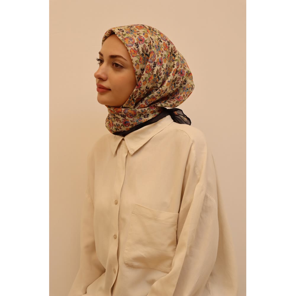 1129 SOFT EŞARP KREM-SİYAH KENARLI ÇITIR ÇİÇEK