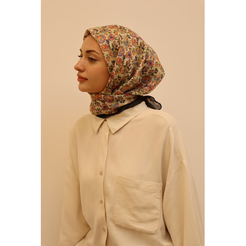 1129 SOFT EŞARP KREM-SİYAH KENARLI ÇITIR ÇİÇEK