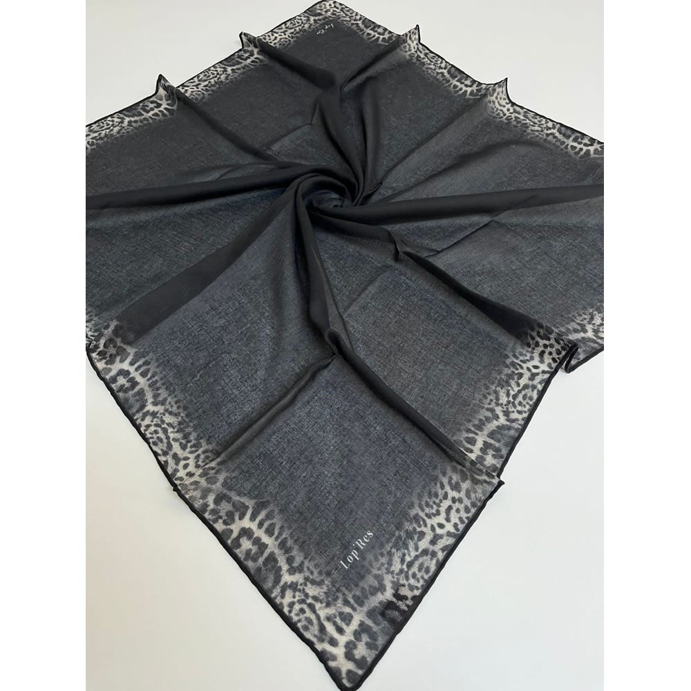 SİYAH-BEYAZ EŞARP 12