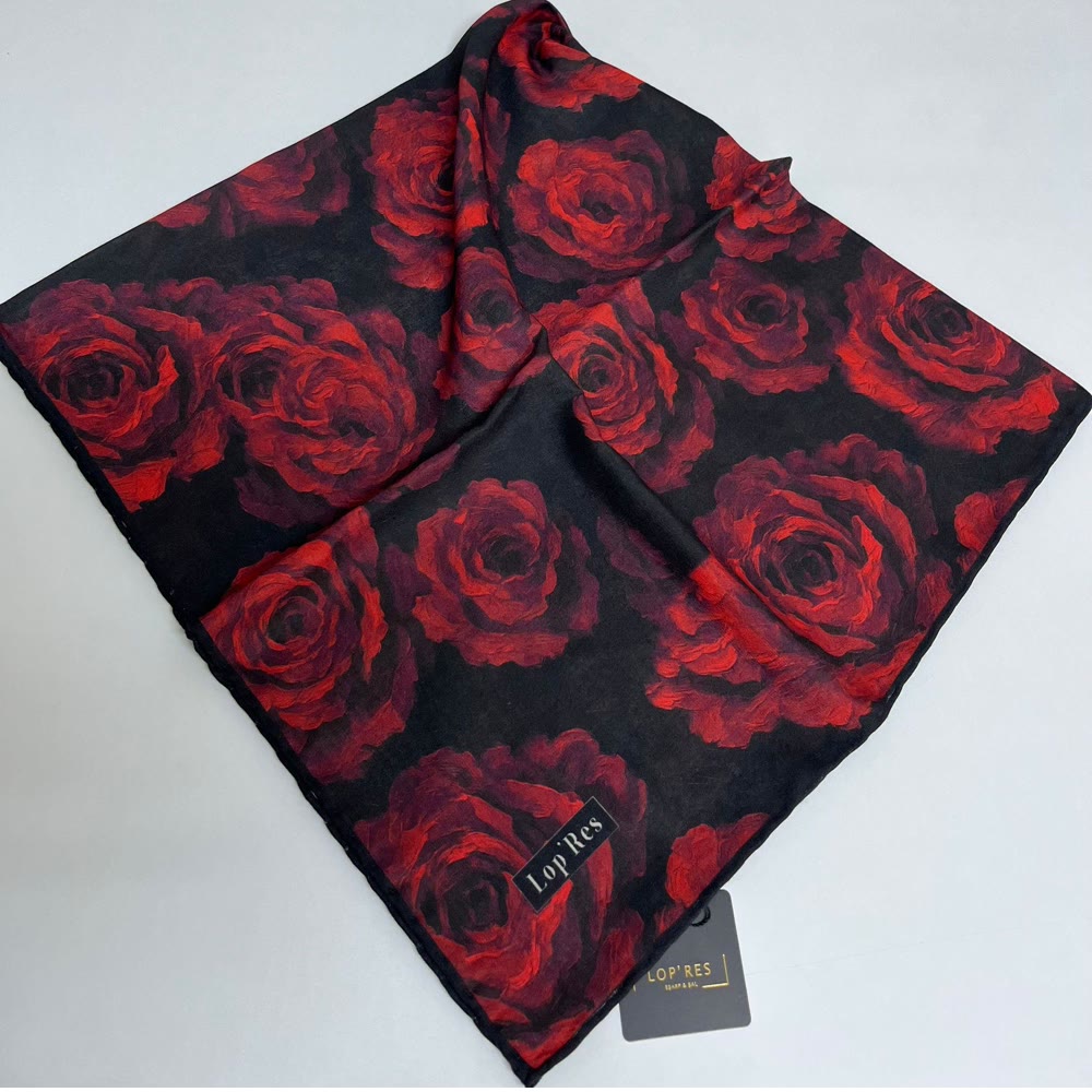 SİYAH- BORDO SOFT EŞARP GÜL DESEN